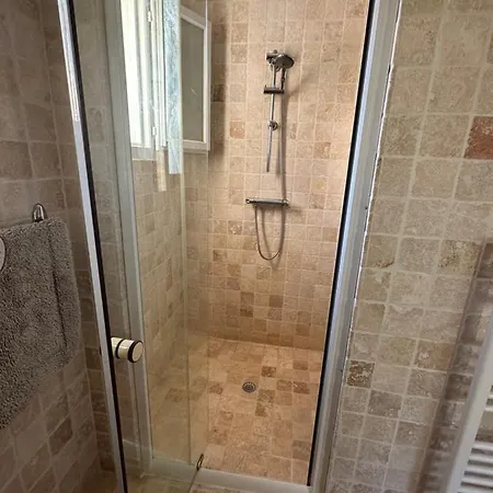 Les Clématites Apartamento Donzère