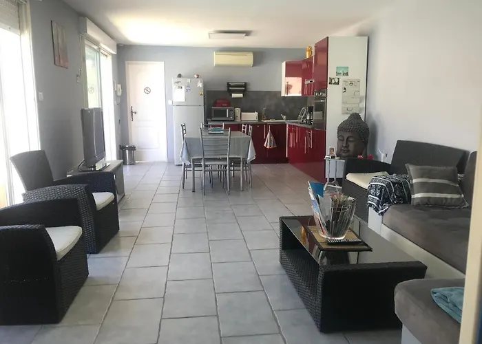 Apartment Les Clematites